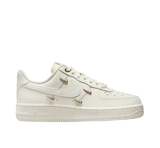 Nike Air Force 1 ‘07 LX CN