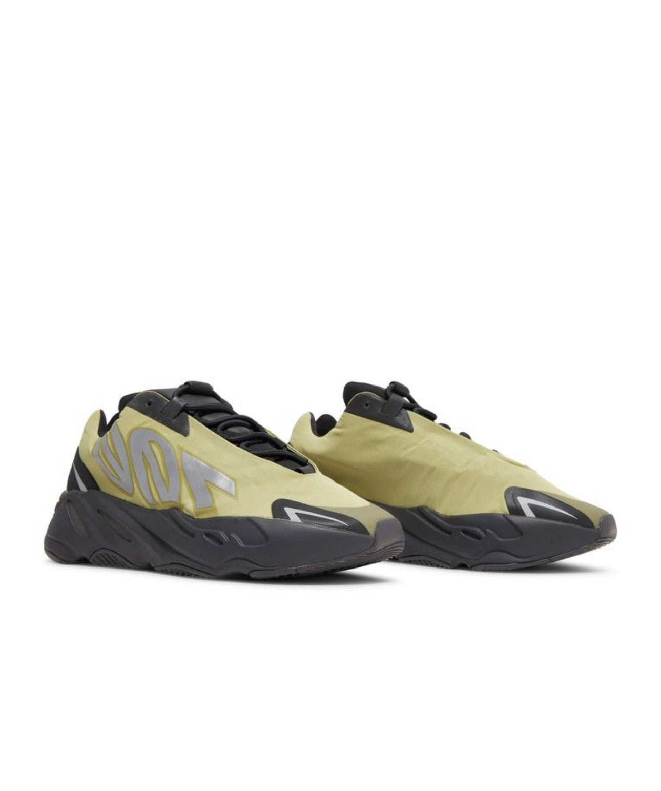 Yeezy Boost 700 MNVN ‘Resin’